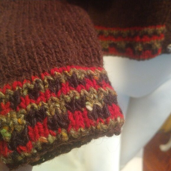 Handmade unique woolen cardigan, medium size, brown - Picture 3 of 6